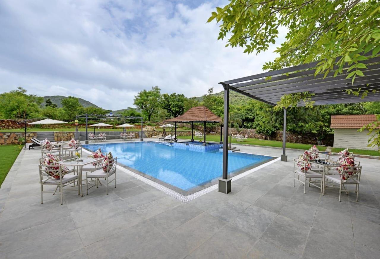 The Hunting Lodge Resort Udaipur - Villas & Pool Dabok Esterno foto