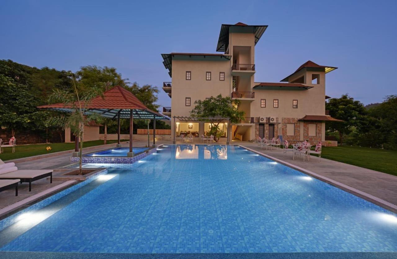 The Hunting Lodge Resort Udaipur - Villas & Pool Dabok Esterno foto